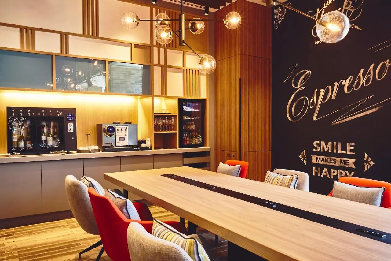 Holiday Inn Express Osaka City Centre- Midosuji By Ihg 4*,